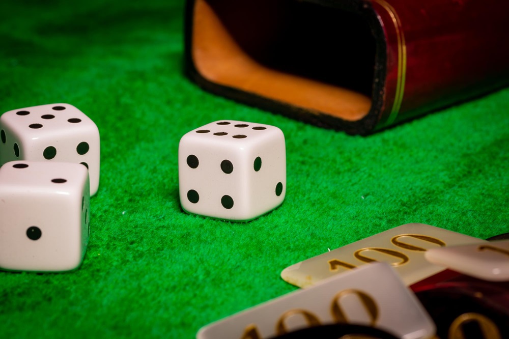 The Complete Guide to Playing Craps Online